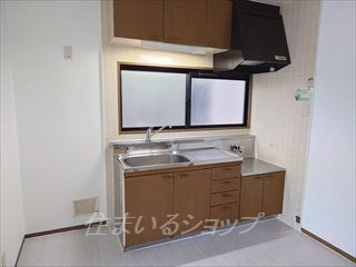 広島市安佐北区可部２丁目のアパートのキッチン