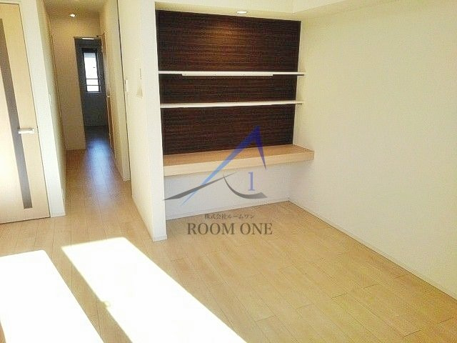 アーバンパレス１号館の居間・リビング|洋室のお部屋です。