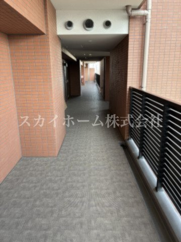 プレジオ関目のロビー