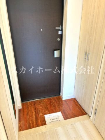 プレジオ関目の玄関