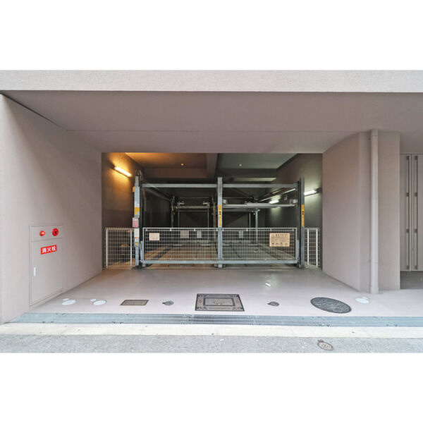 是空NAMBA NISHIの駐車場