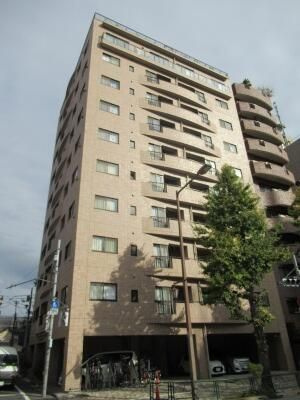 文京ツインタワーの外観