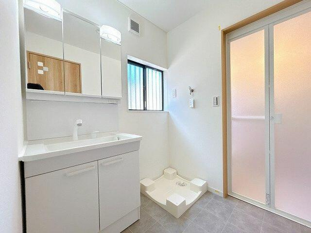 中古戸建て）小牧市本庄２５８８－９５の洗面所|脱衣・洗面スペース「洗面台新…