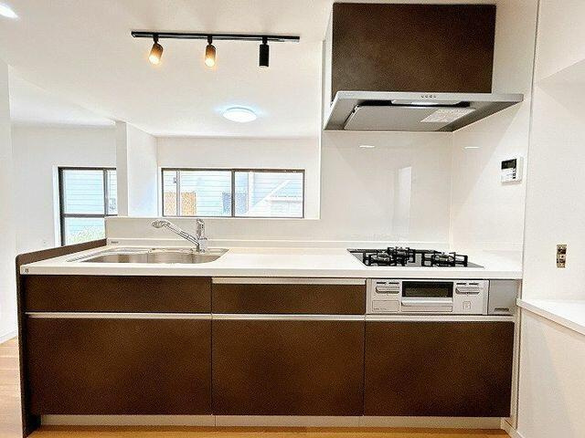 中古戸建て）小牧市本庄２５８８－９５のキッチン|１キッチン「新品交換済みです…