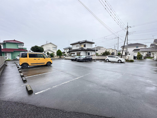 ウィッチフォードの駐車場|駐車場