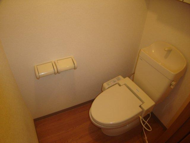 プラム・ベルのトイレ|ゆったりとした空間のトイレです
