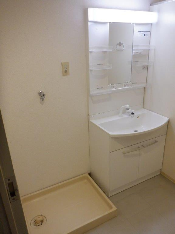 世田谷区池尻２丁目の賃貸マンションの洗面所