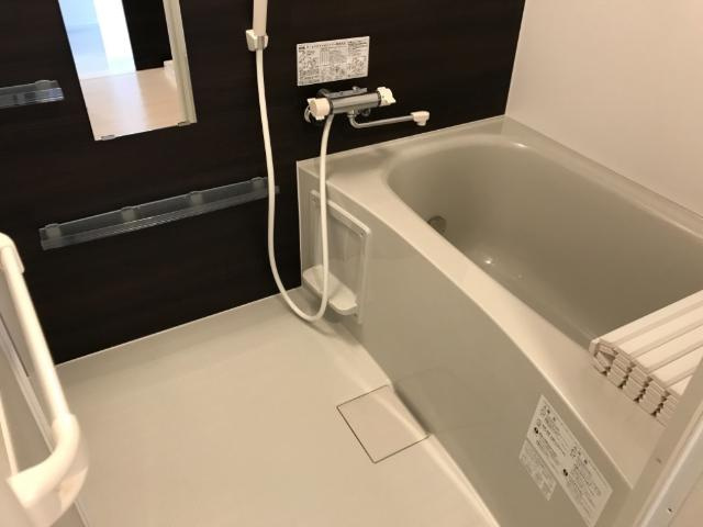 フェリーチェ白石中央Ｂの浴室|コンパクトで使いやすいお風呂です