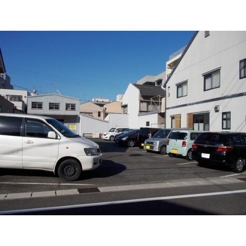 岐阜市上竹町の駐車場の外観