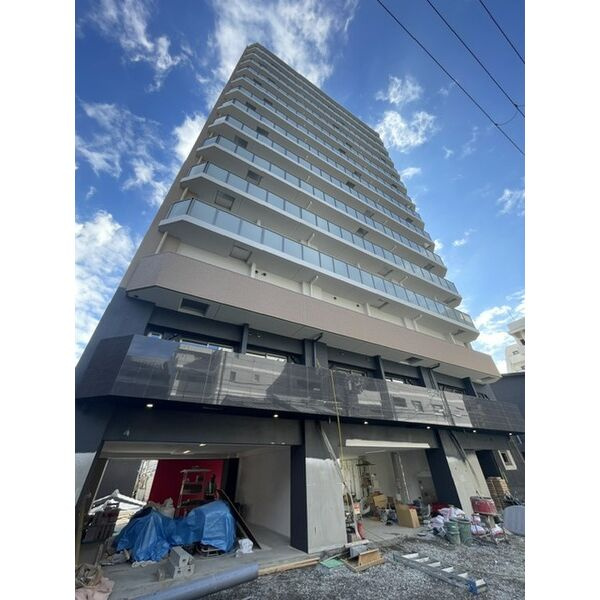 セレニテ谷町六丁目アリエの外観
