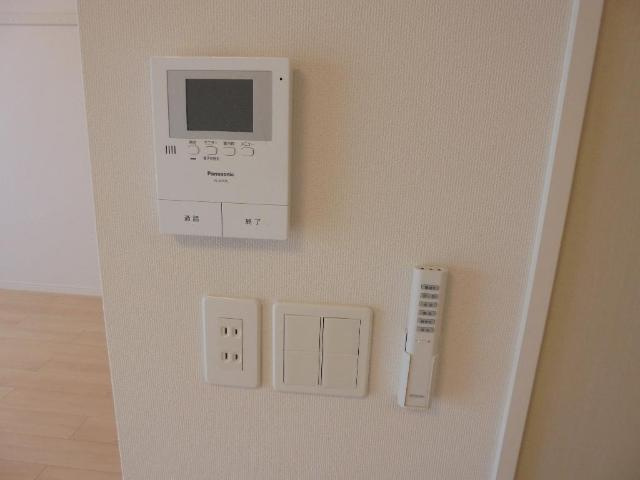 カーサ　アマティの内装|カメラ付インターホン