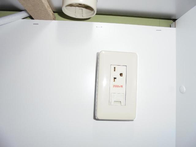 カーサ　アマティのキッチン|ＩＨ用コンセント