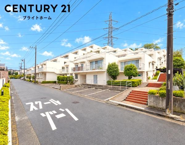 三ツ境ハイタウンテラスハウス２号棟の外観|いつでもご案内可能です！
お車でご自宅まで送迎承ります。