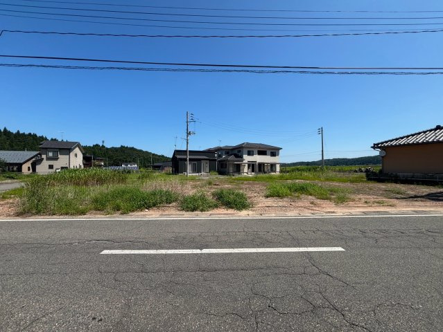 新発田市月岡温泉の前面道路含む現地写真