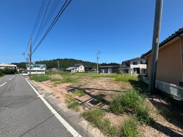 新発田市月岡温泉の前面道路含む現地写真