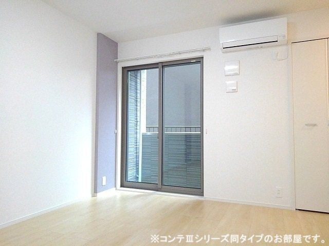 仮称；小室町アパートの居間・リビング|ゆったりとした居間です