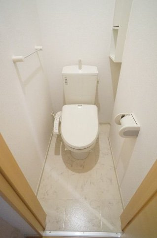 ウィンドワードＢのトイレ|落ち着いたトイレです