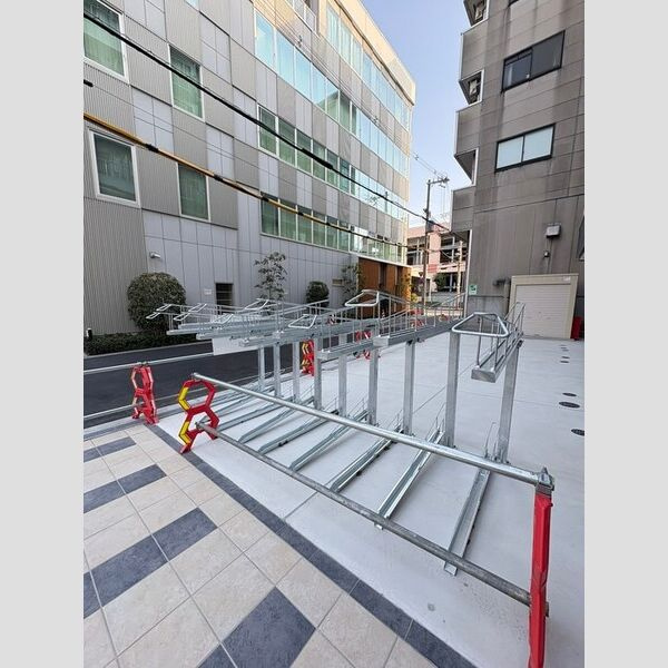 STパレス大阪福島の駐車場