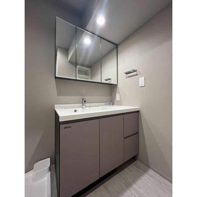 ＡＣＰ　Ｒｅｓｉｄｅｎｃｅ三ノ輪の洗面所
