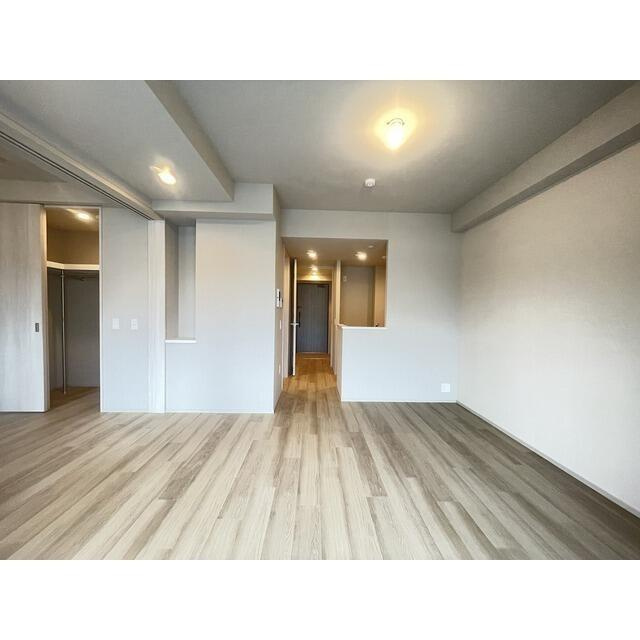 ウエリスアーバン住吉ＥＡＳＴ(ウエリスアーバンスミヨシイースト)の居間・リビング