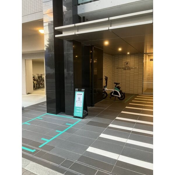 エステムコート新大阪Xザ・ゲートのロビー