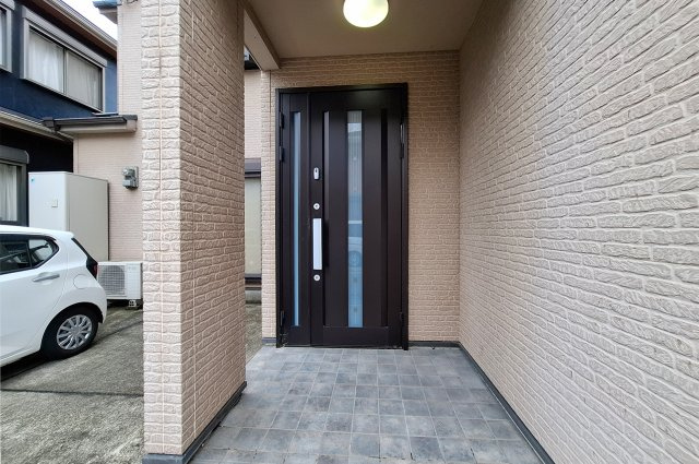 和泉市和気町4丁目の玄関|玄関ポーチ