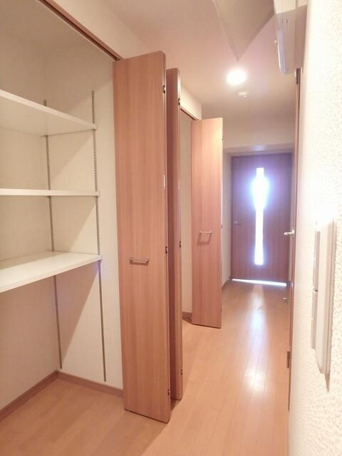 須賀第５ビルの収納