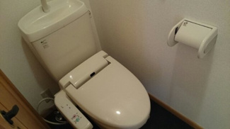 【トイレ】 | イースト・ヴィオラ・カーサⅠ | トイレもきれいです