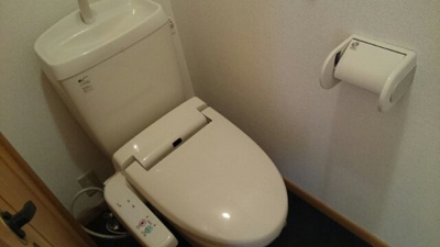 【トイレ】 | イースト・ヴィオラ・カーサⅠ | トイレもきれいです