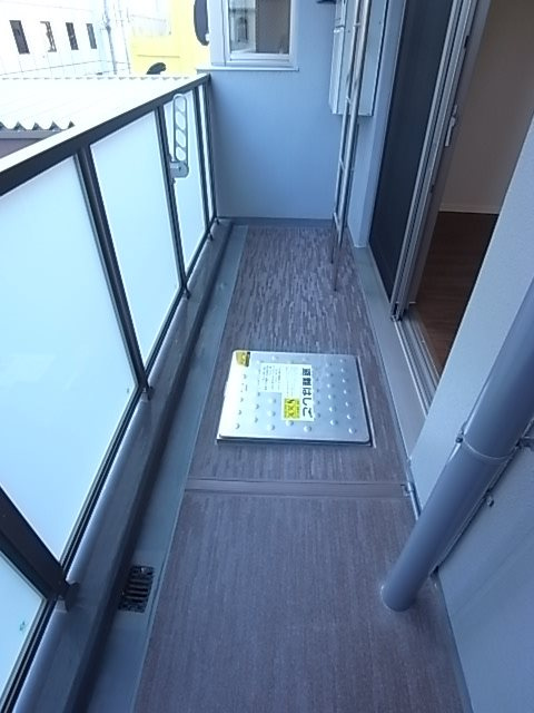 神戸海岸通　萬利Residenceのバルコニー