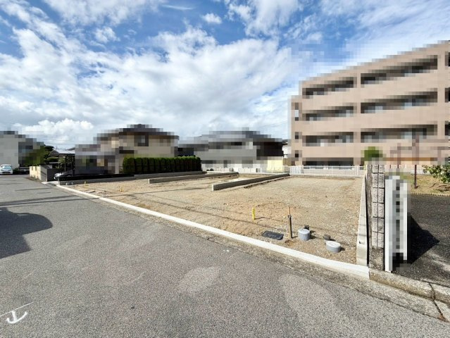 土塔町　売土地　全３区画の前面道路含む現地写真|お客様にとって満足できる物件探しのお手伝いをさせていただきます。知識豊富なスタッフにお気軽にお問い合わせください。