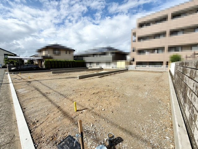 土塔町　売土地　全３区画の外観|現況更地ですので、すぐにお家を建てられますね♪