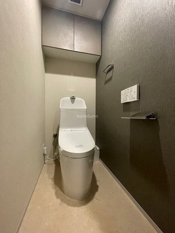 SK RESIDENCES SHINSAIBASHI (旧 SK RESIDENCE)のトイレ