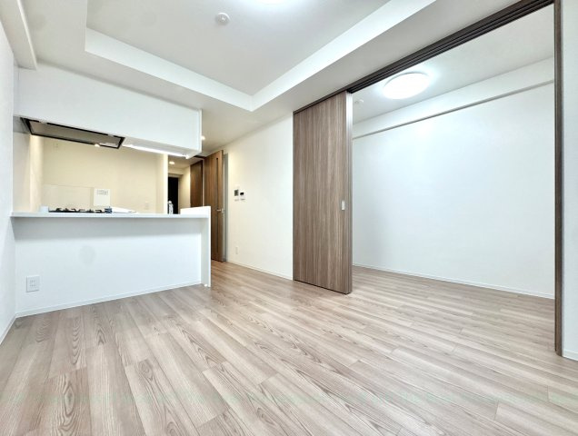 CREST TAPP浅間町の居間・リビング