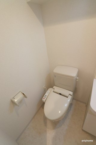 ディナスティ都島北通　仲介手数料無料のトイレ