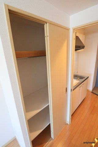 ディナスティ都島北通　仲介手数料無料の収納