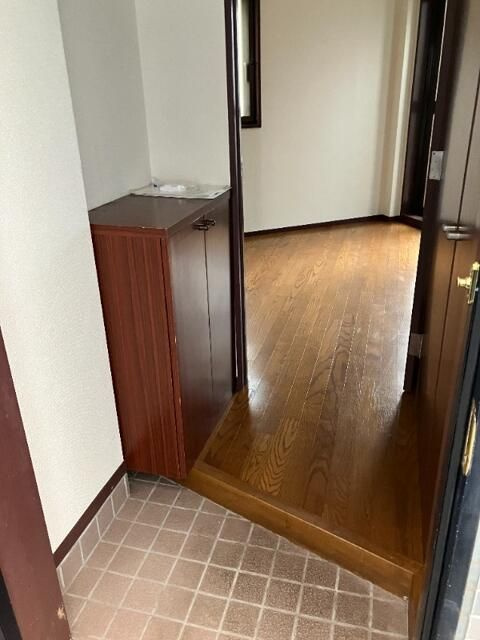ヒルズ代官山の玄関