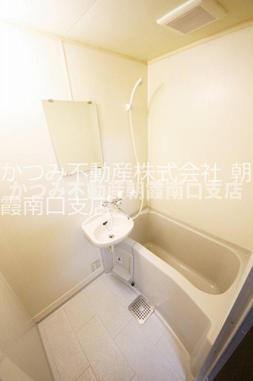 【浴室】 | ジョワコリーヌ | 他号室参考写真