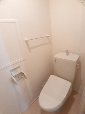 【トイレ】 | リエーヴルⅡ | コンパクトで使いやすいトイレです