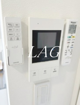 【セキュリティ】 | LiveFlat千駄木 | モニター付きインターホンです。