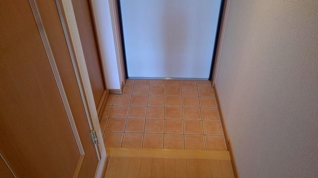 ワン　シーダー　ヒルズの玄関