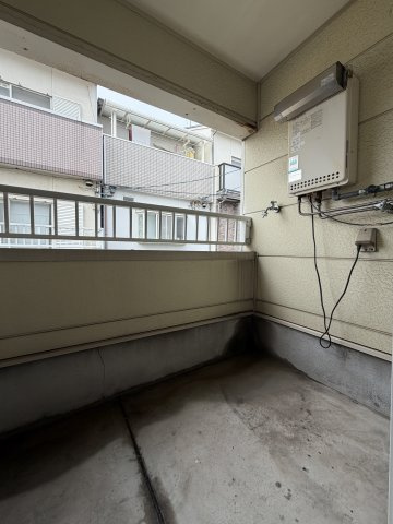 SOLIS万代のバルコニー