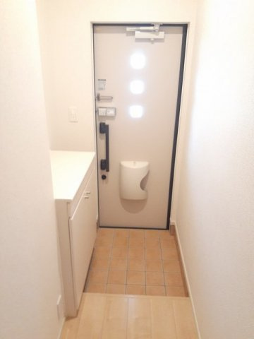 シンプルで使いやすい玄関です