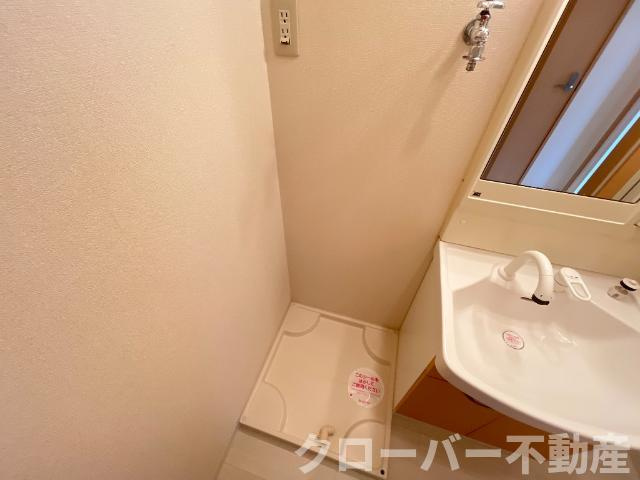 アンベリール南のトイレ|洗濯機置場