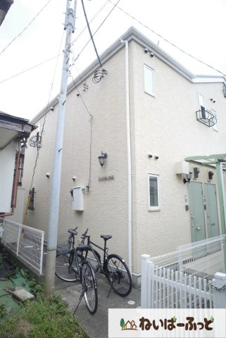 清潔なエントランスです