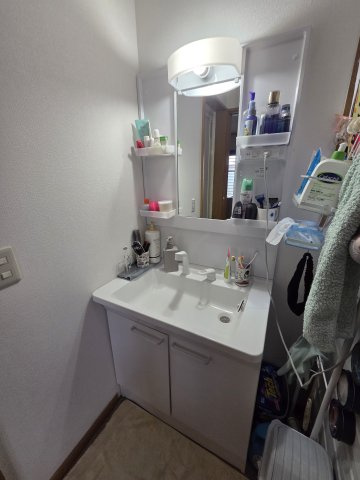東松山市野田　中古戸建　の洗面所