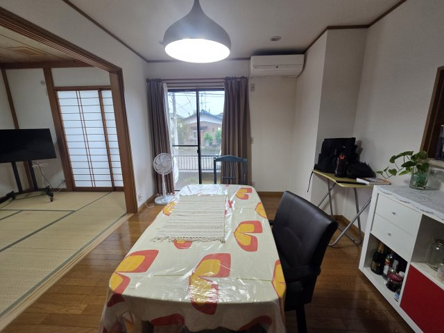 東松山市野田　中古戸建　の居間・リビング