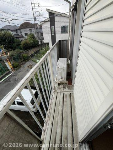 開放的で明るい空間を演出してくれるバルコニーです