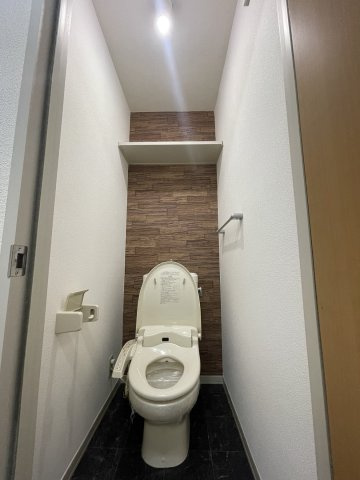 コンパクトで使いやすいトイレです