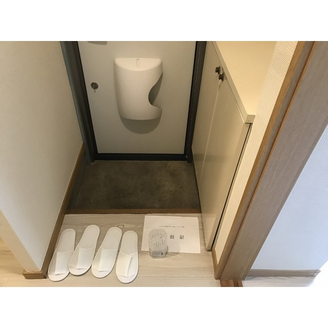 毎日通る玄関はこちらです